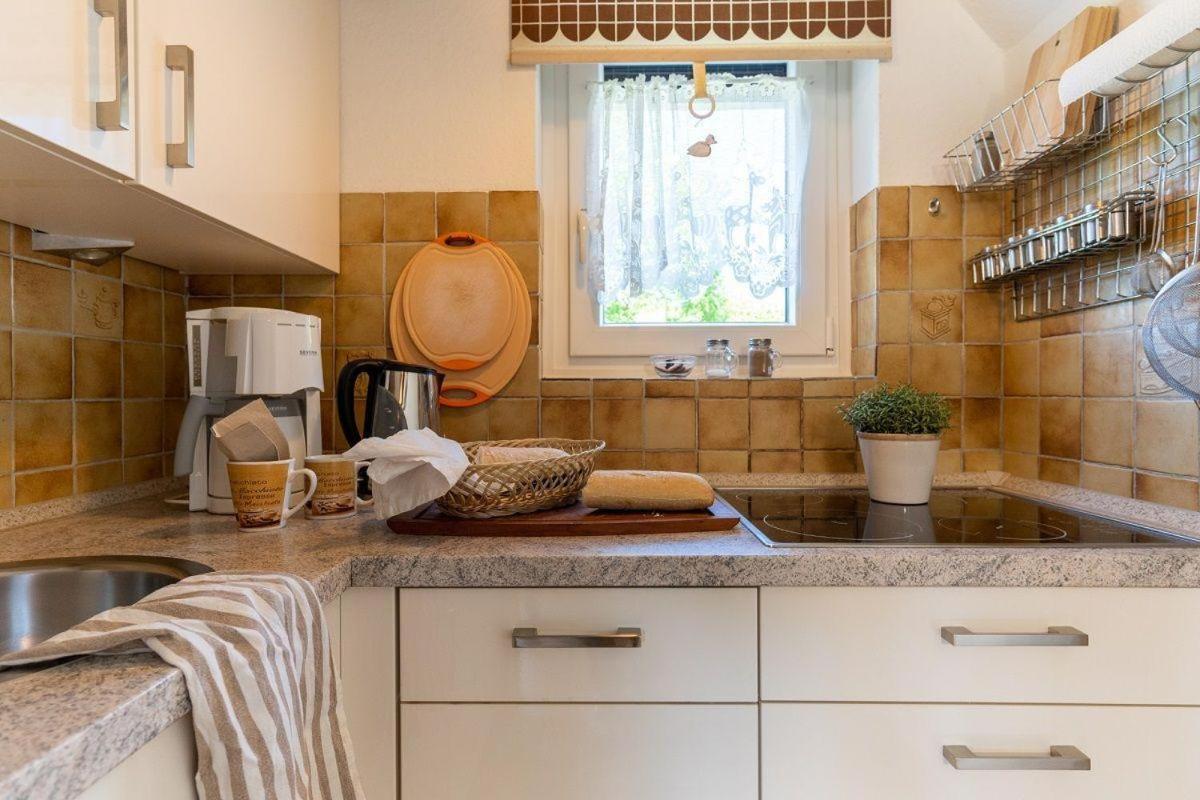 Am-Hohen-Ufer-Reetdach-Haus-Ocean-Breeze-136 Villa Grossenbrode Ngoại thất bức ảnh