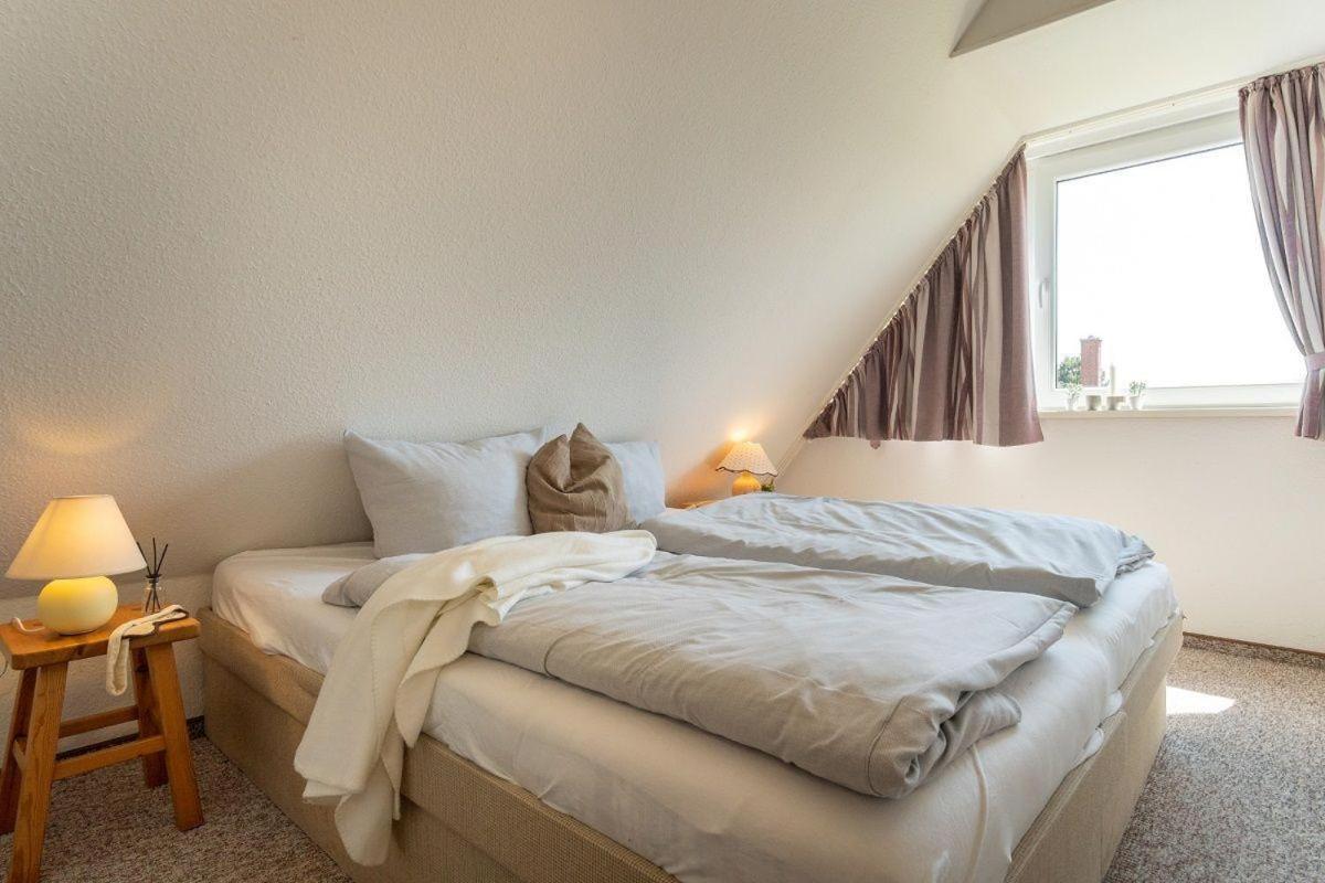 Am-Hohen-Ufer-Reetdach-Haus-Ocean-Breeze-136 Villa Grossenbrode Ngoại thất bức ảnh