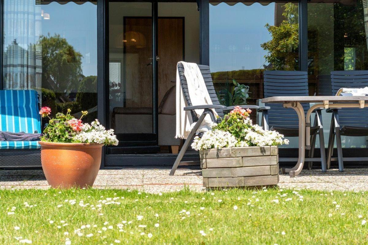 Am-Hohen-Ufer-Reetdach-Haus-Ocean-Breeze-136 Villa Grossenbrode Ngoại thất bức ảnh